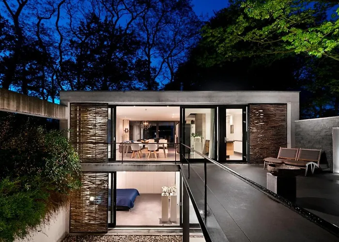 Betonnen Boshuis Nyaraló *