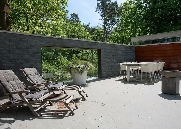 Vakantiehuis Betonnen Boshuis *