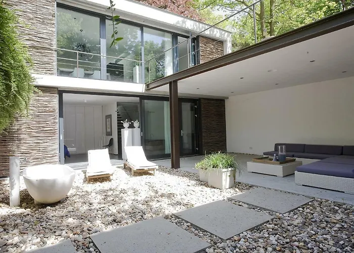 Vakantiehuis Betonnen Boshuis